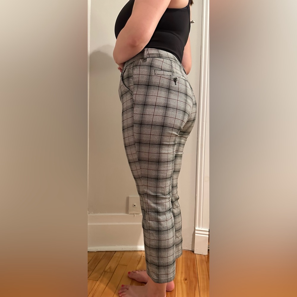Clean fall pants ππ - Picture 2 of 3